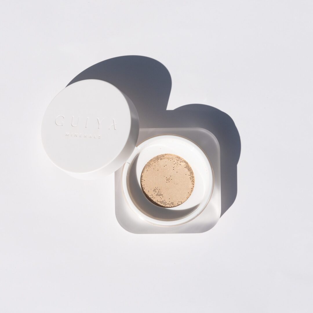 Fusion semi-loose mineral powder