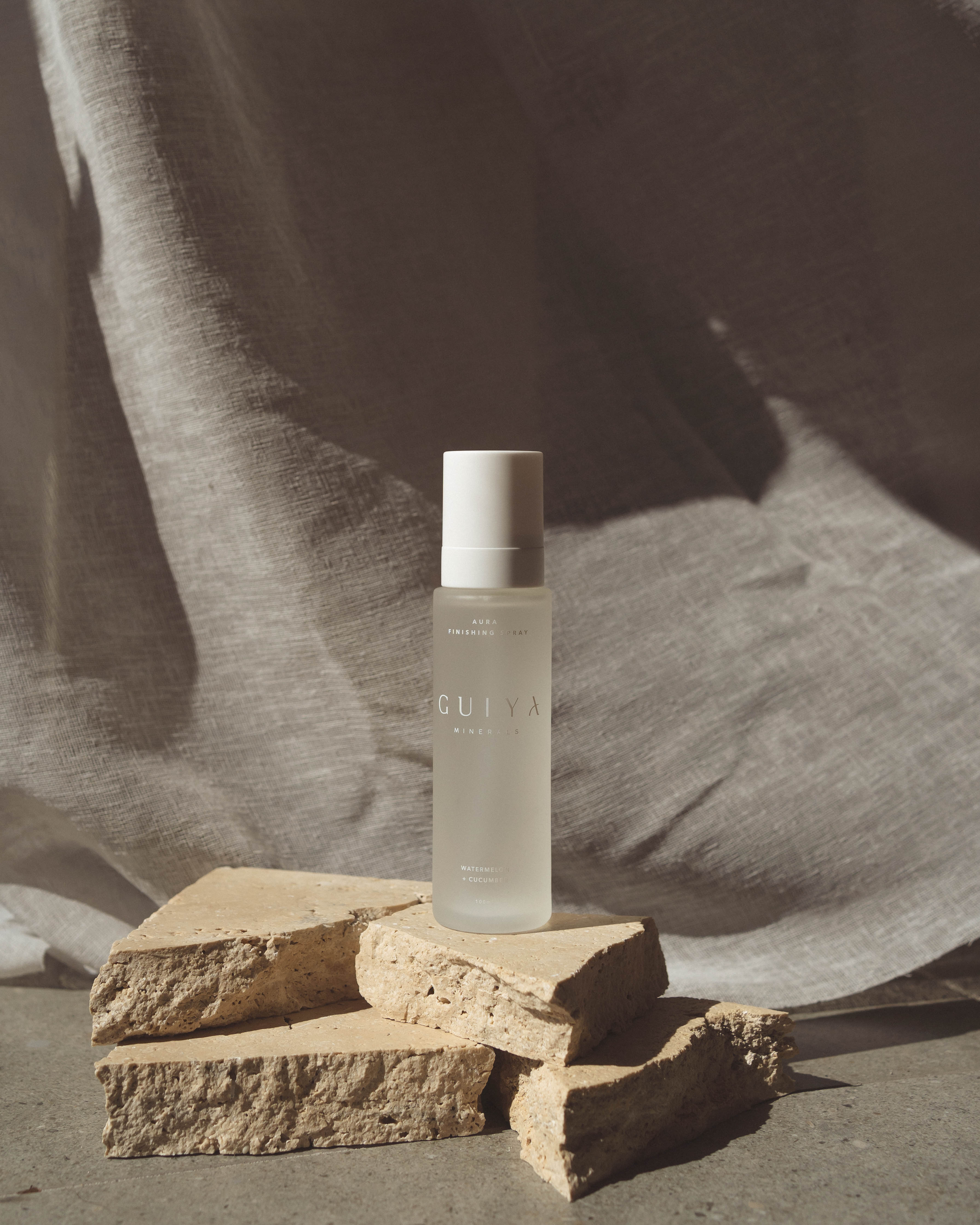 Aura Finishing Spray